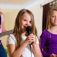 School-age-to-teenagers-music-for-the-family-sing-to-thrive