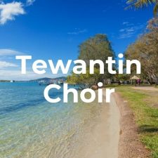 Tewantin-weekly-choir-acapela-singing-harmony-singing-improvisation-vocal-coaching-sing-to-thrive-Julia-Williamson